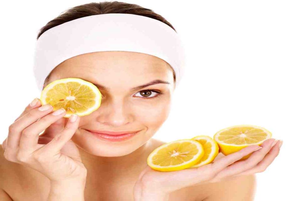 Wellhealthorganic.Com_Easily-Remove-Dark-Spots-Lemon-Juice